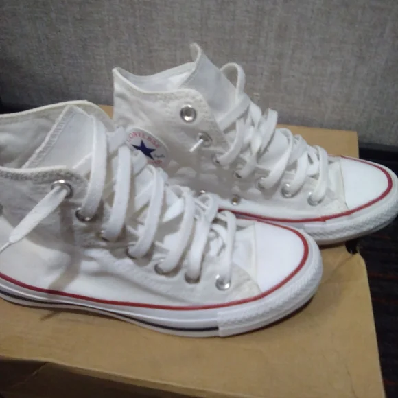 Converse chuck taylors - Picture 4 of 4